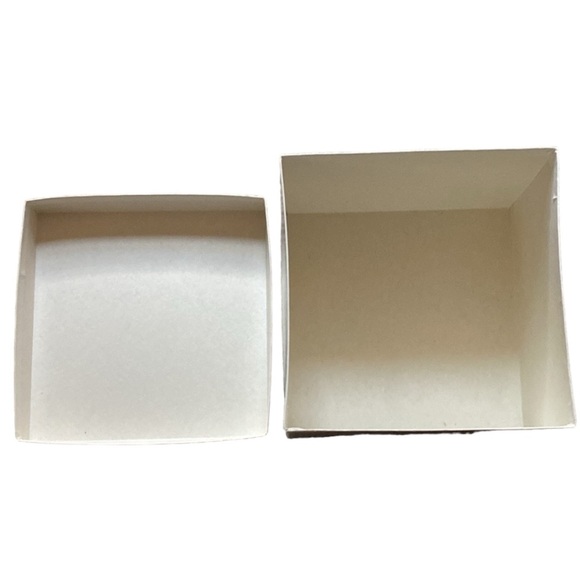 Vintage Lord & Taylor Box - Picture 4 of 4